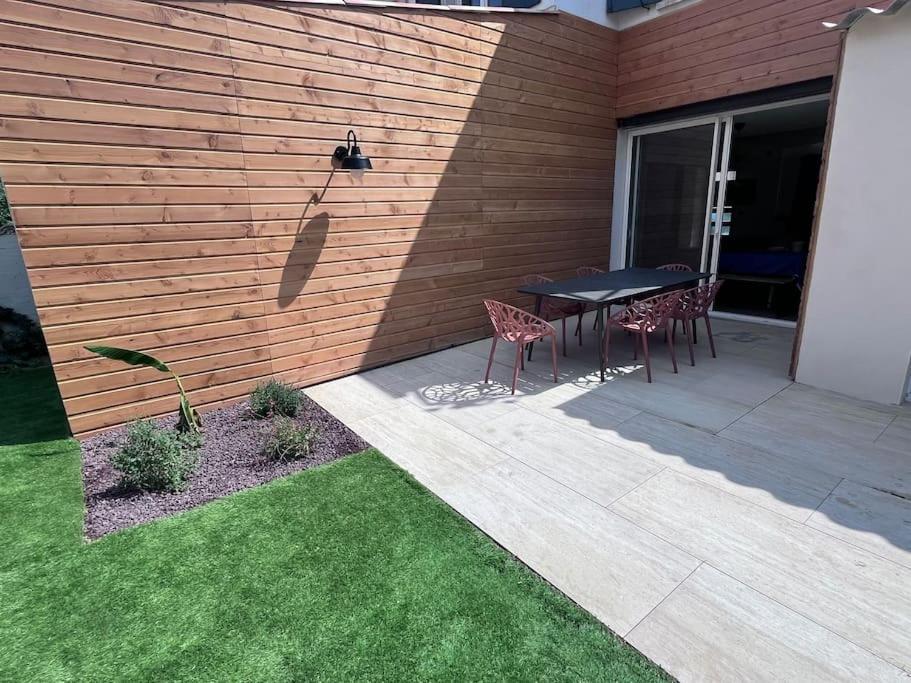 Maison Climatisee, Piscine, A 5 Minutes Des Grands Buffets Narbonne Exterior photo